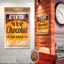Plaque Décorative en Métal 30x30 cm - Attention le Chocolat fait Rétrécir les Jeans