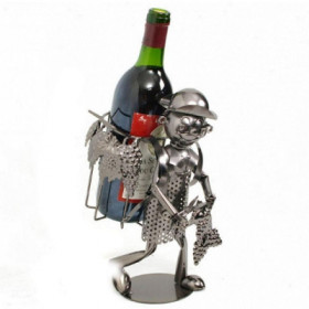 Porte bouteille Vigneron avec sécateur, article cadeaux et de décoration
